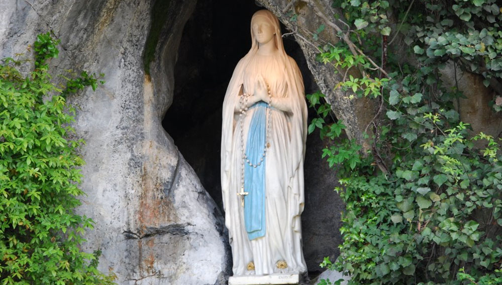 Las Apariciones de Nuestra Señora de Lourdes